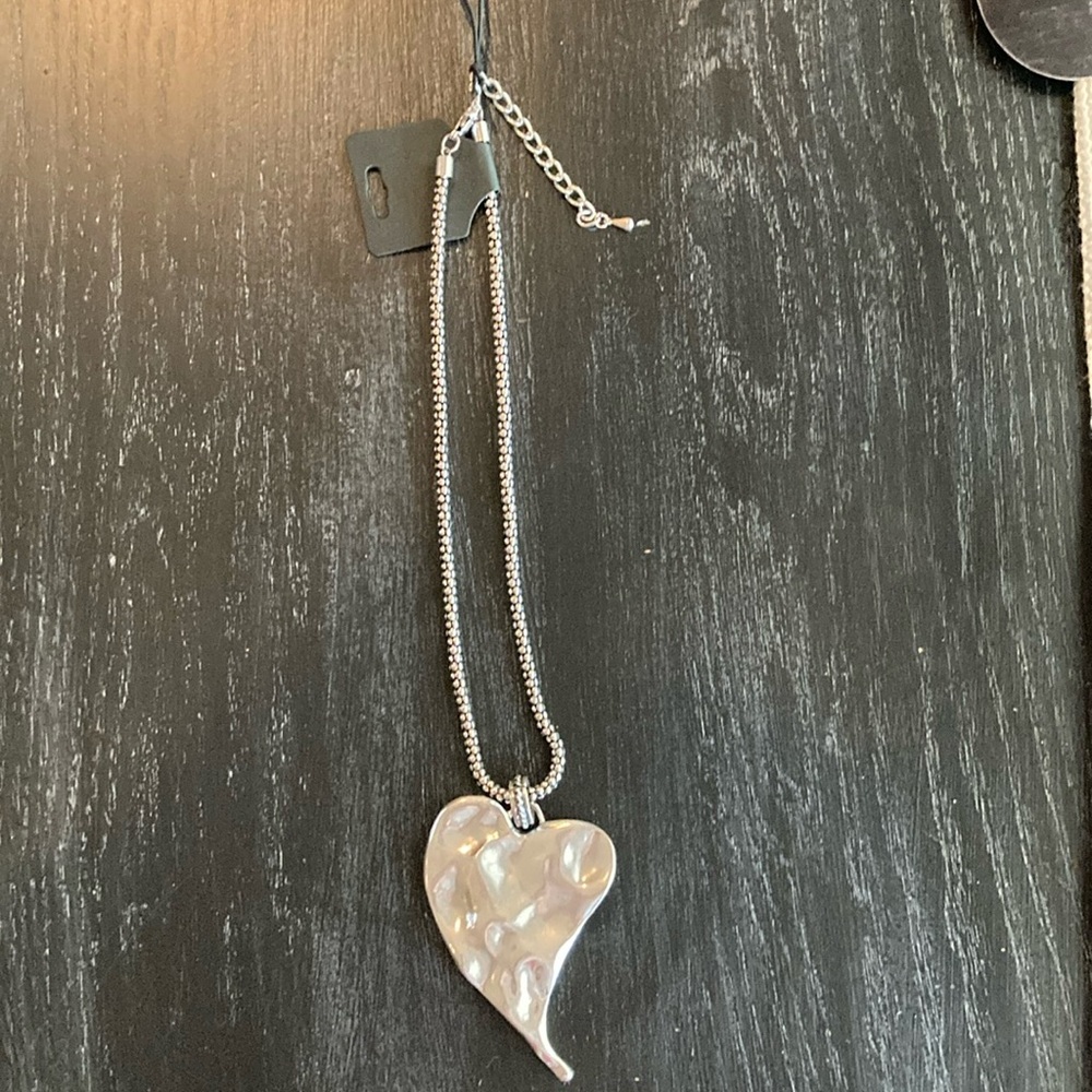 Beautiful Heart Necklace New with tags